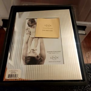 Lenox frame